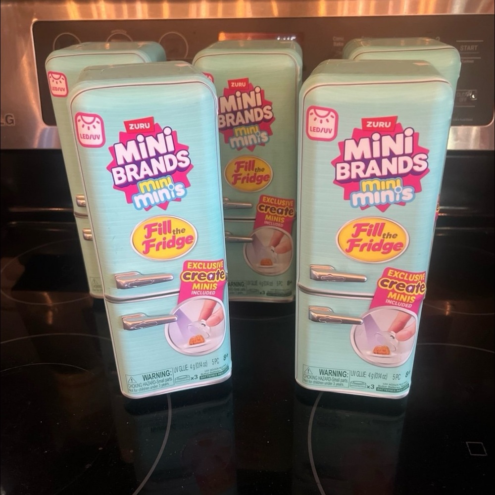 Zuru Mini Brands Mini Minis full the fridge